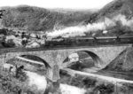 93 1124 mit einem Personenzug bei Schuld an der abgebauten Strecke Dümpelfeld - Jünkerath. (20.05.1937) <i>Foto: DLA Darmstadt</i>