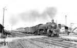 18 316 verlässt vor FD 102 "Rheingold" den Bahnhof Baden-Oos. (1937) <i>Foto: Hermann Maey</i>