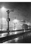 Nächtliche Stimmungsaufnahme mit einer 93er im Stuttgarter Haupthahnhof. (1938) <i>Foto: RVM</i>