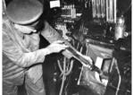 Heizer auf einer unbekannten Schnellzuglok. (1935) <i>Foto: RVM</i>