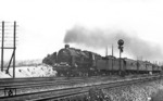 39 007 mit einem Schnellzug bei Reichenbach im Vogtland. (1934) <i>Foto: Werner Hubert</i>