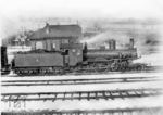 Die pr. S 4 "401 Cassel" (vormals "74 Hannover") war die erste Heißdampflokomotive der Welt, umgebaut aus einer pr. S 3. Sie wurde allerdings von der Deutschen Reichsbahn nicht mehr übernommen.  (1912) <i>Foto: Hermann Maey</i>