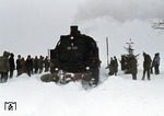Ein jähes Ende fand diese Sonderfahrt mit 86 346 in einer Schneewehe bei Waldhausen in Württemberg. (18.02.1978) <i>Foto: Peter Schiffer</i>