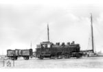 64 273 (Bw Stralsund) mit einem O-Wagen (Nürnberg 8798) am Hafen von Barth. (1934) <i>Foto: DLA Darmstadt</i>