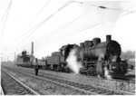 57 2896 während Elektrifizierungsarbeiten bei Hagen.  (02.1962) <i>Foto: Marotz</i>