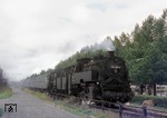 082 036 + 052 903 auf der 2,5 km langen eingleisigen Stichbahn Emden West (heute: Emden Hbf) - Emden Außenhafen mit einem Zubringerzug für die Fähre nach Borkum. (08.1969) <i>Foto: Alan Brack</i>