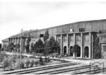 Aus der Königlich-Preußischen Pulverfabrik bei Plaue (Havel) entstand 1919 das "Eisenbahnwerk Brandenburg-West". Es wurde ein Werk für die Instandhaltung von Lokomotiven eingerichtet, das 1924 den Betrieb aufnahm und ab 1926 unter dem Namen "Reichsbahnausbesserungswerk Brandenburg-West" firmierte. (1928) <i>Foto: RVM</i>