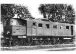 E 50 40 (1924 als EP 240 von den Firmen Linke-Hofmann-Werke LHW Breslau (Mechan-Teil) und Bergmann Elektrizitätswerke BEW (E-Teil) gebaut) war im Bw Hirschberg stationiert und im schweren Reisezugdienst auf der Strecke Görlitz-Königszelt-Breslau eingesetzt. Ende 1944 wurde sie an Bw Magdeburg-Rothensee abgegeben. (1935) <i>Foto: RVM</i>