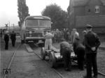 Pressevorstellung des neuen Schienen-Straßenbusses in Wetter/Ruhr. (1951) <i>Foto: Willi Marotz</i>