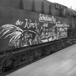 Tenderaufschrift der 50 2843, die einen Kindersonderzug von Essen-Altenessen nach Attendorn ins Sauerland gebracht hat. (1955) <i>Foto: Willi Marotz</i>