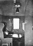 Aufenthaltsraum des Ladeschaffners in einem Güterzugbegleitwagen (Pwg) mit einem gediegenen Lederohrensessel.  (1938) <i>Foto: RVM</i>