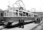 Der als "Gläserner Zug" bekannte ET 91 01 (Bw München Hbf) auf Ausflugsfahrt im Bahnhof Kufstein.  (1956) <i>Foto: Steidl</i>