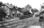Kleinbahnidylle im Bahnhof Bad Rehburg an der Steinhuder Meer-Bahn in Niedersachsen, die eine 53 Kilometer lange Schmalspureisenbahn von Wunstorf über Steinhude, Bad Rehburg, Stolzenau bis Uchte betrieb. (1902) <i>Foto: RVM-Archiv</i>