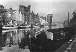 Blick auf die alte Sternwarte und das Krantor in Danzig (heute poln. Gdańsk). Im zweiten Weltkrieg wurde das historische Stadtbild weitestgehend zerstört (1929) <i>Foto: RVM (Hollaender)</i>