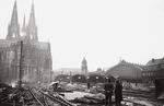 Umfangreiche Gleisbauarbeiten in der Ostausfahrt des Kölner Hauptbahnhofs. (1930) <i>Foto: RVM (Hagen)</i>