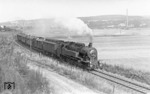 93 732 vor P 3880 auf der Strecke Altenkirchen - Siershahn bei Neitersen. (03.1932) <i>Foto: DLA Darmstadt</i>