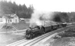 Die im Januar 1936 neu zum Bw Bamberg zugeteilte 86 217 musste sich auf den steigungsreichen Strecken des Frankenwaldes bewähren. Hier vor P 854 kurz vor Steinbach/Wald. (1936) <i>Foto: DLA Darmstadt</i>