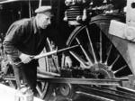 Abölen des Triebwerks. (1934) <i>Foto: RVM</i>