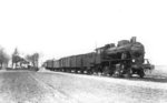 54 1559 (Bw Soltau) verlässt vor P 1876 den Haltepunkt Hemsbünde (nahe Rotenburg/Wümme) an der Strecke Bremervörde - Walsrode. (03.04.1937) <i>Foto: DLA Darmstadt</i>
