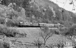 118 008 und 118 039 haben mit N 7339 aus Heidelberg ihr Ziel Osterburken fast erreicht. (22.04.1978) <i>Foto: Karsten Risch</i>