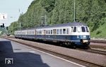 430 409/109 wartet in Altenbeken als N 5826 auf die Rückfahrt nach Hamm. Der Einsatz des ET 30 endete hier erst zum Winterfahrplan 1983. (31.05.1981) <i>Foto: Prof. Dr. Willi Hager</i>