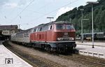 216 093 (Bw Braunschweig) mit E 3737 im Bahnhof Altenbeken. (31.05.1981) <i>Foto: Prof. Dr. Willi Hager</i>