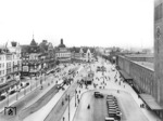 Blick auf den Bahnhofsvorplatz am "neuen" Düsseldorfer Hauptbahnhof. (1936) <i>Foto: RVM</i>