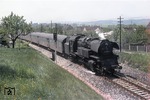 65 1088 führt einen Personenzug von Saalfeld nach Gera bei Pößneck. (23.05.1977) <i>Foto: Colin Brack</i>