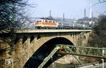 111 130 mit N 5722 auf der Wupperbrücke in Wuppertal-Sonnborn. (09.03.1987) <i>Foto: Wolfgang Bügel</i>