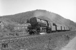 23 049 mit einem Personenzug auf dem Weg nach Koblenz bei Oberlahnstein. (18.09.1959) <i>Foto: A.E.Durrant</i>