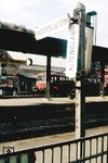 Alter Zugzielanzeiger im Bahnhof Lauterecken-Grumbach an der pfälzischen Lautertalbahn nach Kaiserslautern. (27.04.1977) <i>Foto: Oskar Bär</i>