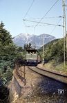 194 156 mit Üg 67675 zwischen Garmisch und Klais bei Kaltenbrunn. (05.09.1980) <i>Foto: Dorothee Hager</i>