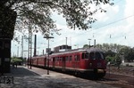 430 120-6 im Bahnhof Holzwickede.  (02.06.1984) <i>Foto: Wolfgang Bügel</i>