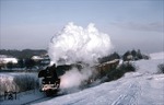 58 3031-0 auf der Fahrt von Glauchau-Schönbörnchen nach Dennheritz (Strecke Meerane - Gößnitz) kurz vor dem Vorsignal des Block Dennheritz.  (02.01.1979) <i>Foto: Wolfgang Bügel</i>