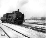 38 3417 (Bw Dortmund Bbf) im Gleisvorfeld des Dortmunder Hbf.  (02.1954) <i>Foto: Willi Marotz</i>