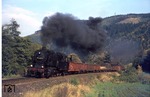 95 0010-9 passiert mit Dg 56124 nach Probstzella das Einfahrsignal von Hockeroda (Strecke Saalfeld - Probstzella). (15.10.1977) <i>Foto: Wolfgang Bügel</i>