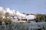 Bei Eiseskälte strebt 44 0663 mit ihrem Güterzug dem Bahnhof Unterwellenborn entgegen.  (04.01.1979) <i>Foto: Wolfgang Bügel</i>