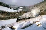 95 0004-2 mit Ng 66483 am letzten vor dem Grenz-Sperrgebiet erreichbaren Fotopunkt bei Marktgölitz. (04.01.1979) <i>Foto: Wolfgang Bügel</i>