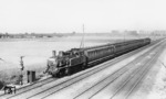 74 1125 (Bw Berlin-Lehrter Bf) mit einem Stadtbahnzug nach Wustermark bei Berlin-Staaken.  (23.06.1935) <i>Foto: DLA Darmstadt</i>