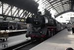 041 253-0 (41 253) mit einem Sonderzug nach Koblenz in Köln Hbf. (26.04.1970) <i>Foto: Peter Deicke</i>