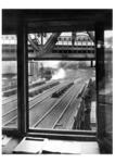 Blick aus dem Stellwerk "Abf" des Bahnhofs Berlin-Anhalter Bf auf einen ausfahrenden Zug.  (1932) <i>Foto: RVM</i>