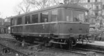 Der Nebenbahntriebwagen VT 70 945, aufgenommen in Frankfurt. (25.03.1952) <i>Foto: Ron Amberger</i>
