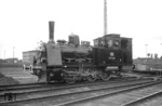 Nach ihrer Ausmusterung diente 89 7462 als Spielgerät im Kölner Zoo. Dazu wurde sie im Bw Gremberg äußerlich wieder aufgearbeitet. Im Jahre 1999 wurde die Lok an das DB Museum zurückgegeben und anschließend nach Koblenz-Lützel überführt. (1960) <i>Foto: Fischer (im Bw Gremberg)</i>