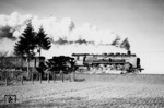 Eine unbekannte pr. 10 (Baureihe 39) unterwegs auf der Gäubahn bei Rohr.  (1941) <i>Foto: RVM (Ulmer)</i>