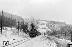 Am Gründonnerstag schlug der Schnee im Erzgebirge nochmals zu, als 58 1934 mit P 3603 nach Johanngeorgenstadt bei Antonsthal unterwegs war. (27.03.1975) <i>Foto: Joachim Schmidt</i>