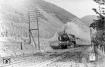 17 107 (Bw Koblenz-Mosel) vor D 120 an den Weinbergen des Bopparder Hamm. Kurze Zeit später wurde die Maschine als Bremslok zur Lokversuchsanstalt nach Grunewald abgegeben. (25.05.1931) <i>Foto: DLA Darmstadt</i>