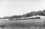 56 2373 mit einem Güterzug auf der Nebenbahn Waren - Malchin. (01.07.1935) <i>Foto: DLA Darmstadt</i>