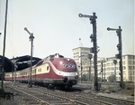 TEE 74 "Saphir" verlässt den Aachener Hbf. (24.04.1959) <i>Foto: Fischer</i>