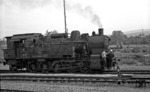94 705 als Rangierlok 1 im Bahnhof Radolfszell am Bodensee. (05.1966) <i>Foto: Burkhard Wollny</i>