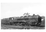 03 154 in Stromlinienverkleidung in Berlin-Grunewald. (1936) <i>Foto: Hermann Maey</i>